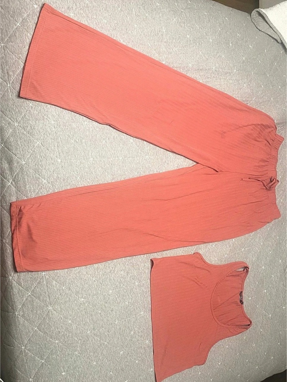 Dusty Coral Ribbed Tank & Wide-Leg Pants Set – Size L